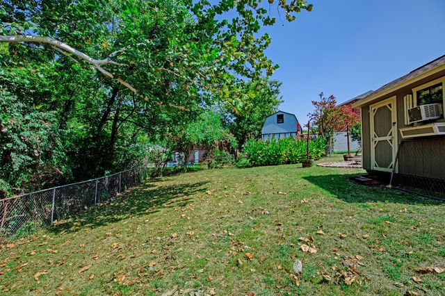 305 Aurora Ave, Madison, TN 37115