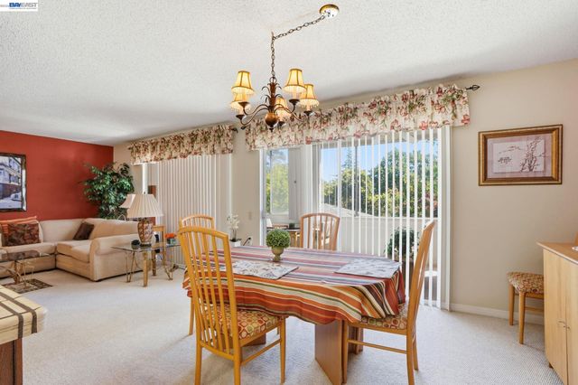 1732 Oakmont Dr 4, Walnut Creek, CA 94595