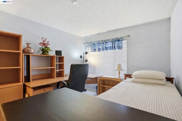 1732 Oakmont Dr 4, Walnut Creek, CA 94595