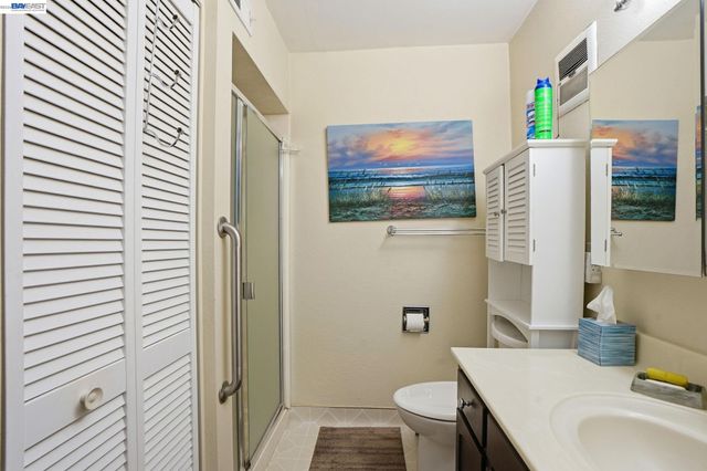 1732 Oakmont Dr 4, Walnut Creek, CA 94595