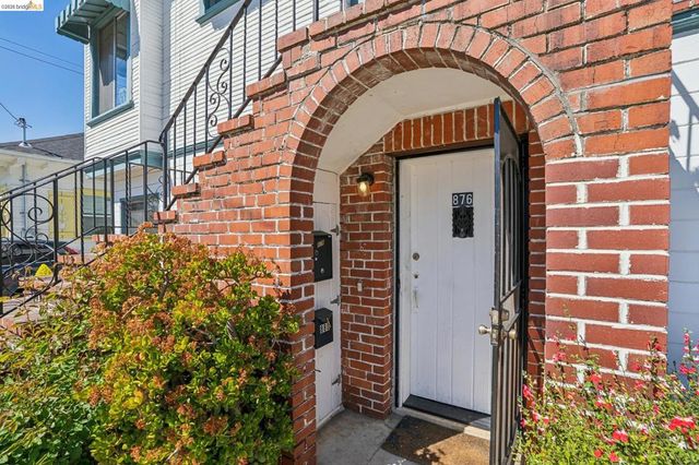 880 52nd St, Oakland, CA 94608