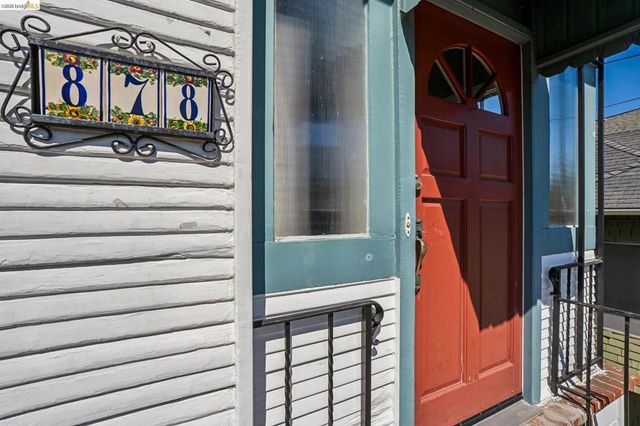 880 52nd St, Oakland, CA 94608