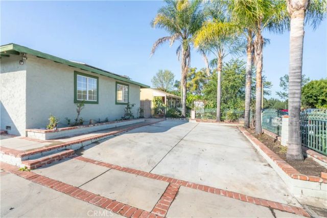 8855 Tyrone Avenue, Panorama City, CA 91402