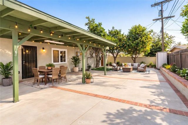 8855 Tyrone Avenue, Panorama City, CA 91402