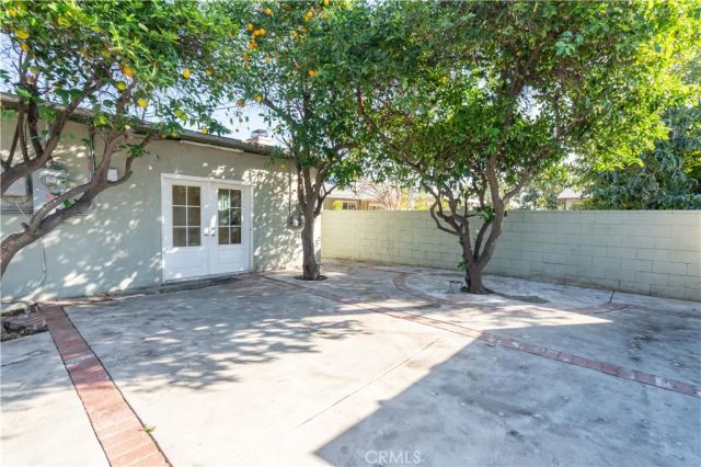 8855 Tyrone Avenue, Panorama City, CA 91402