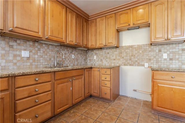 8855 Tyrone Avenue, Panorama City, CA 91402