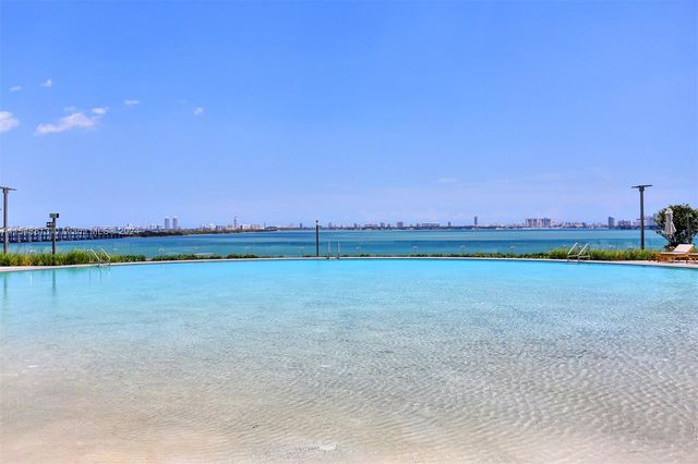 480 NE 31st St 2202, Miami, FL 33137