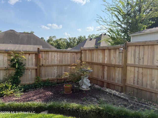 112 Elizabeth Drive, Brandon, MS 39042