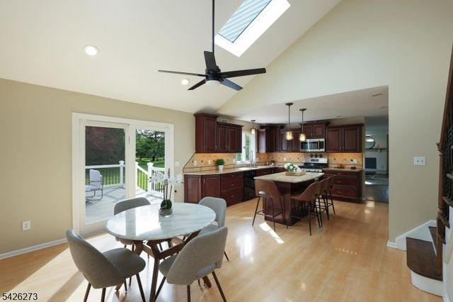 77 Ridgeview Dr, Montgomery Twp., NJ 08502