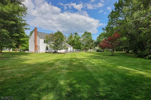 77 Ridgeview Dr, Montgomery Twp., NJ 08502