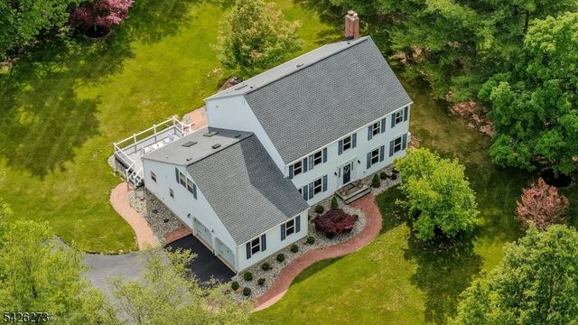 77 Ridgeview Dr, Montgomery Twp., NJ 08502