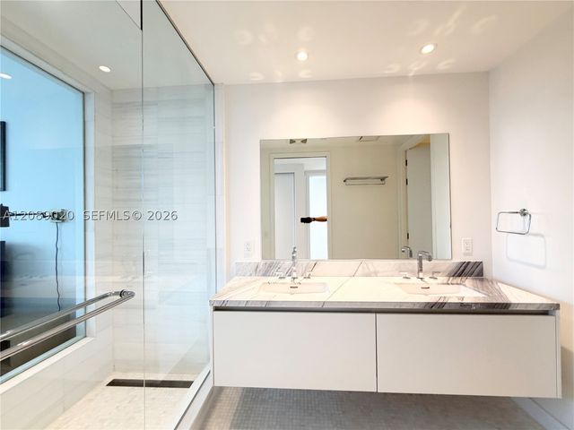 700 NE 26th Ter 2406, Miami, FL 33137