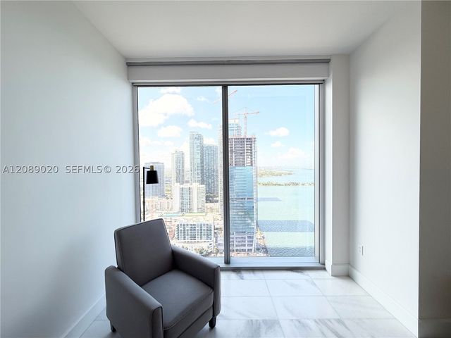 700 NE 26th Ter 2406, Miami, FL 33137
