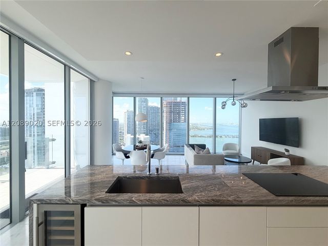 700 NE 26th Ter 2406, Miami, FL 33137