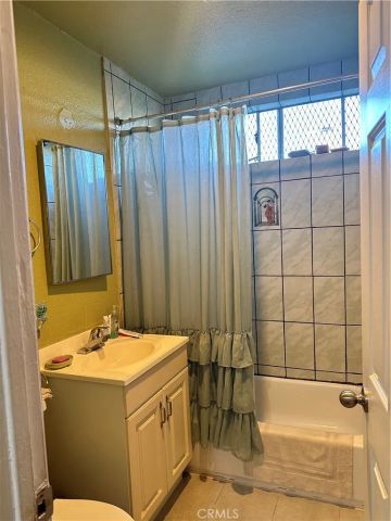 943 E 104th, Los Angeles, CA 90002