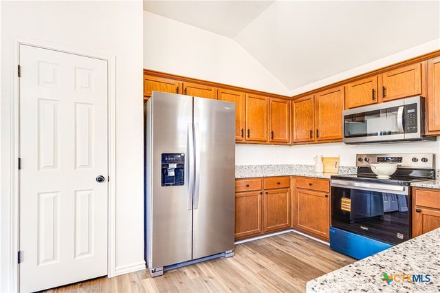 7718 Bridgepointe Drive, Temple, TX 76502