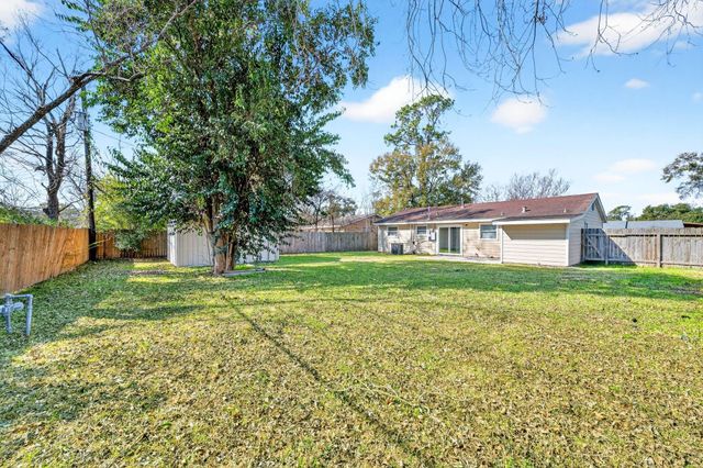 7726 Claiborne Street, Houston, TX 77016