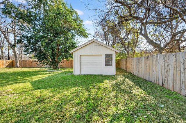 7726 Claiborne Street, Houston, TX 77016