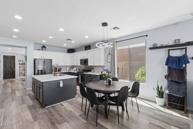 6848 W RIDGELINE Road, Peoria, AZ 85383