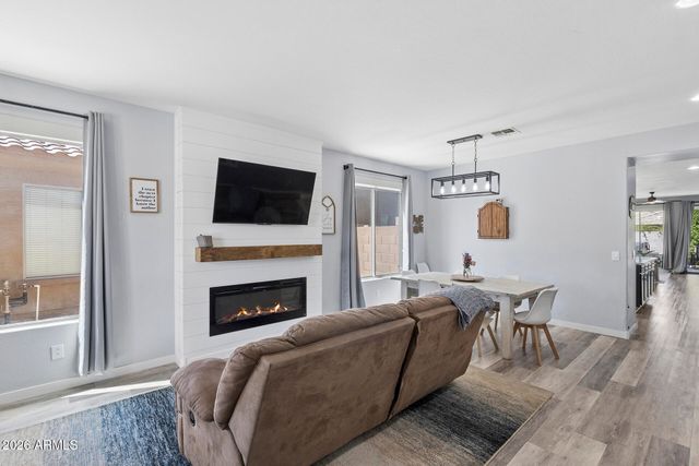 6848 W RIDGELINE Road, Peoria, AZ 85383