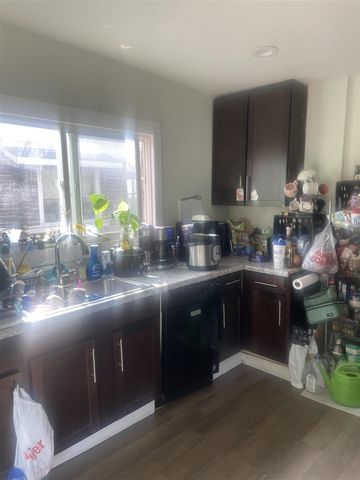 527 Cordelia Street, Grand Rapids, MI 49503