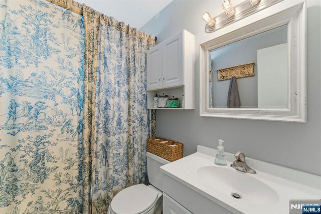 425 Midland Avenue, Pompton Lakes, NJ 07442