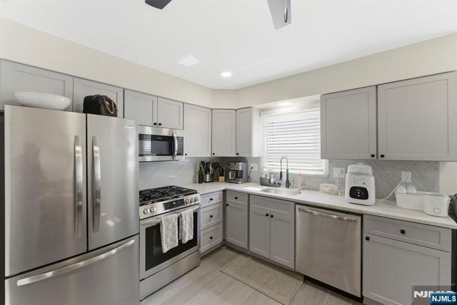 425 Midland Avenue, Pompton Lakes, NJ 07442