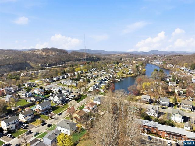 425 Midland Avenue, Pompton Lakes, NJ 07442