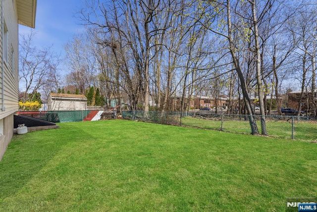425 Midland Avenue, Pompton Lakes, NJ 07442