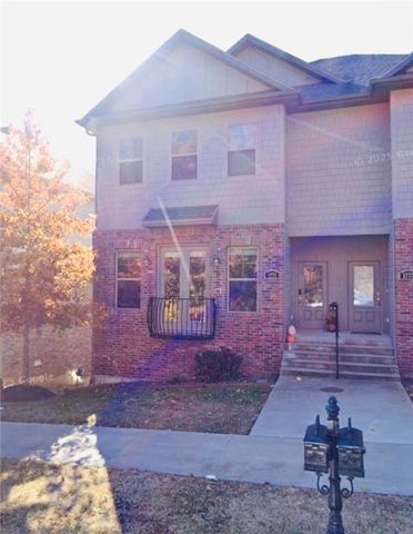 1771 Nettleship, Fayetteville, AR 72701