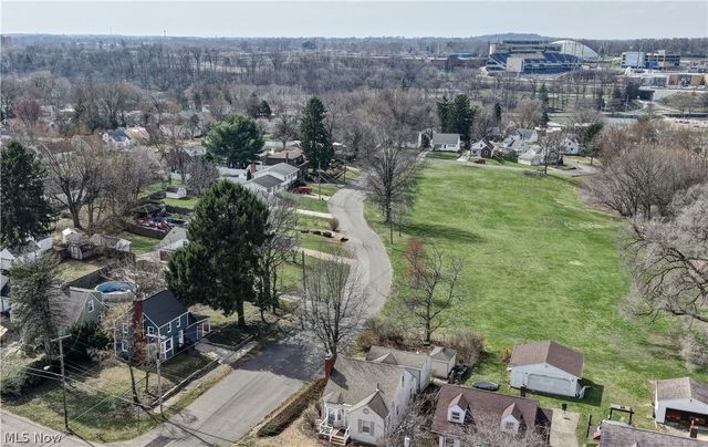 1406 22nd Street NW, Canton, OH 44709