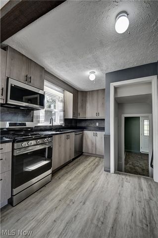 1406 22nd Street NW, Canton, OH 44709