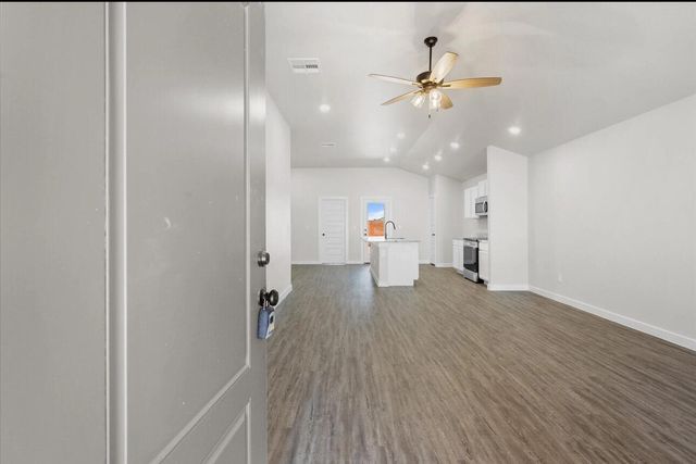 2122 Langford Avenue, Lubbock, TX 79407