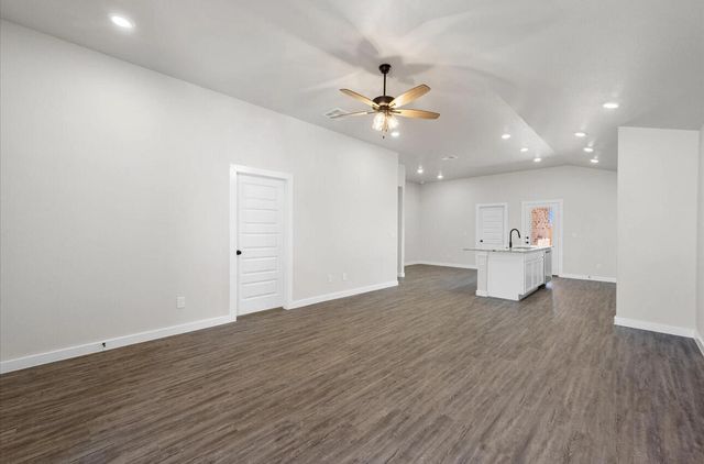 2122 Langford Avenue, Lubbock, TX 79407