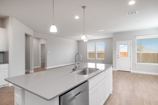 155 Dogwood Avenue, Rhome, TX 76078