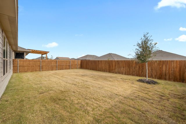 155 Dogwood Avenue, Rhome, TX 76078
