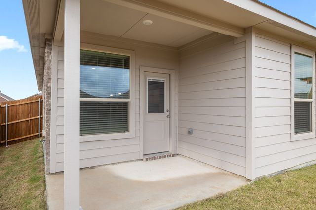 155 Dogwood Avenue, Rhome, TX 76078