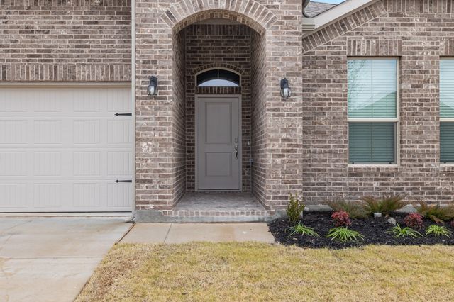 155 Dogwood Avenue, Rhome, TX 76078