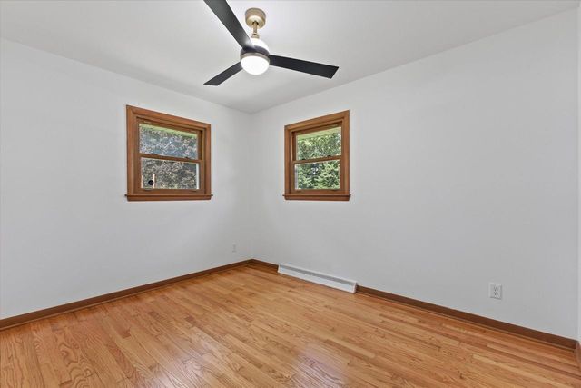 W140 Belleview AVENUE, Oconomowoc, WI 53066