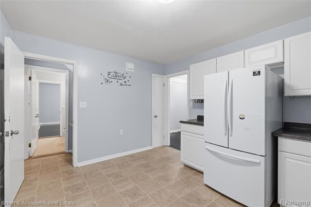 18072 Snow Avenue, Dearborn, MI 48124