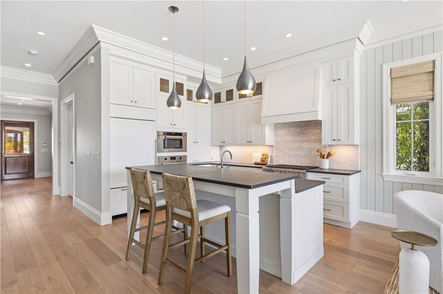 21 Royal Palm Point C, Vero Beach, FL 32960