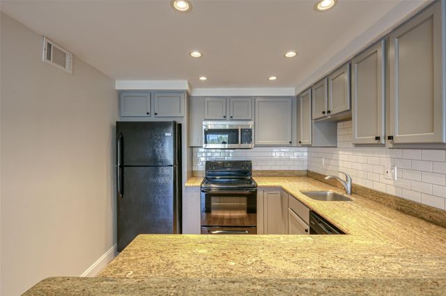 2900 NE 30th Street 4-I, Fort Lauderdale, FL 33306