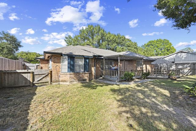 13823 Wickersham Lane, Houston, TX 77077