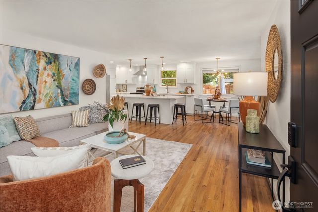 15812 196th Place NE, Woodinville, WA 98077