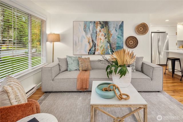 15812 196th Place NE, Woodinville, WA 98077