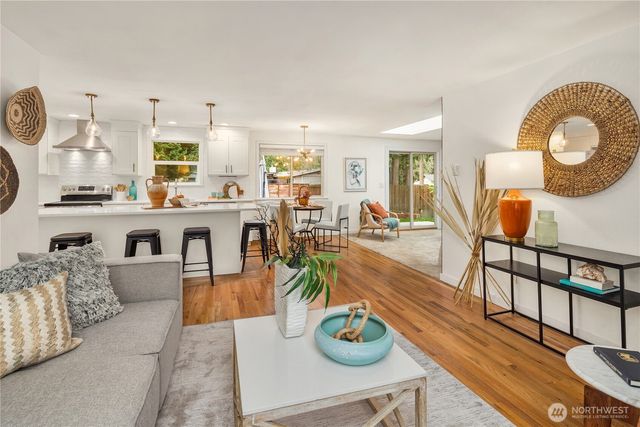 15812 196th Place NE, Woodinville, WA 98077