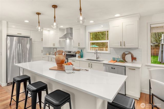 15812 196th Place NE, Woodinville, WA 98077