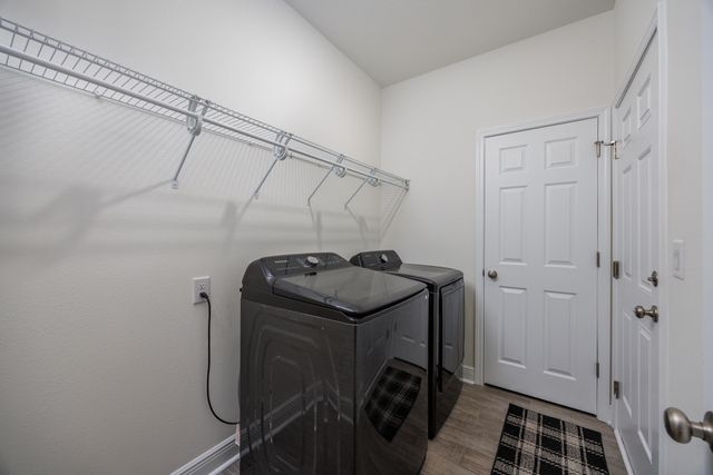 133 E Sky Way, Freeport, FL 32439