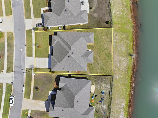 133 E Sky Way, Freeport, FL 32439