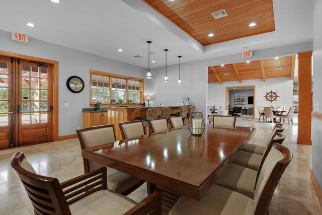 133 E Sky Way, Freeport, FL 32439